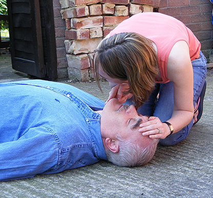 EFA Training is an Approved First Aid Training Company based in Wiltshire and covering the South West, First Aid Training for the Workplace, Paediatric First Aid, Outdoor and Sports Activities and Accidents at Home.